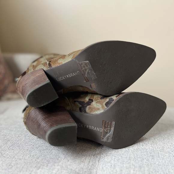 Lucky Brand Adalan Calf Hair Camo Heeled Booties - Picture 4 of 7